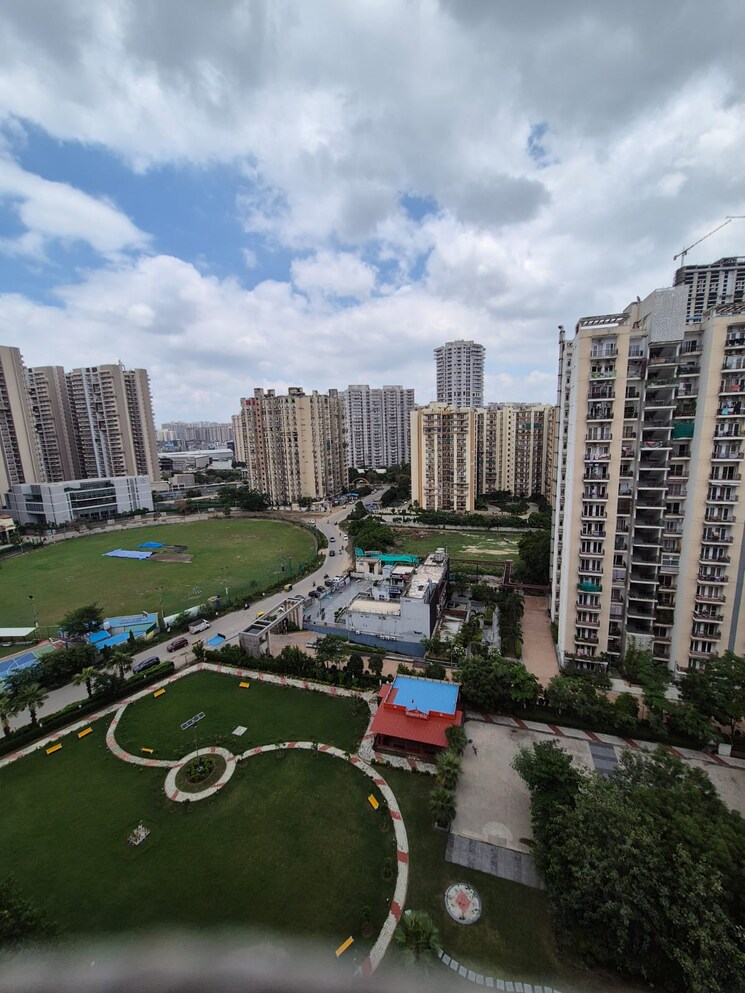 Exterior View, gaur-city-2-14th-avenue 3 Bedroom 740 Sq.Ft. Apartment In Sector 16c Greater Noida Greater Noida 9510498