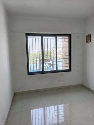 Room in 2 BHK Apartment at Lodha Global Park, Dombivli East – for Rent