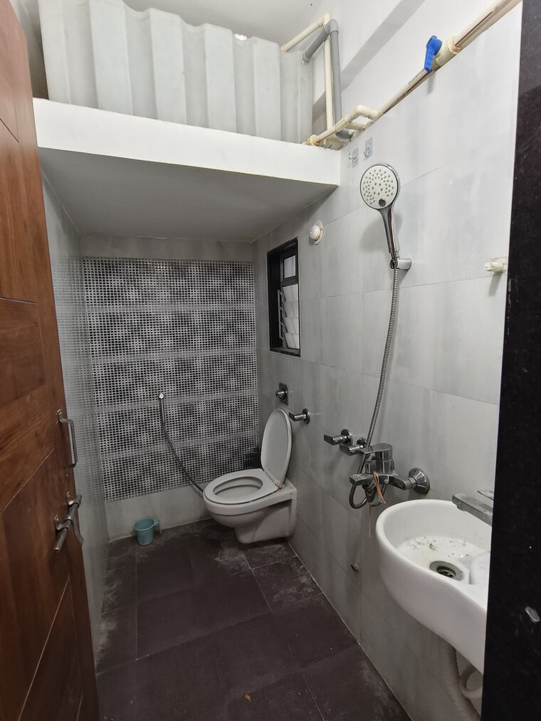 Bathroom, lodha-global-park 2 Bedroom 582 Sq.Ft. Apartment In Dombivli East Thane 9510715