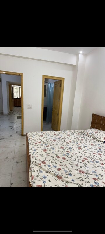 Bedroom in 2 BHK Builder Floor at RBC II, Sushant Lok I – for Rent