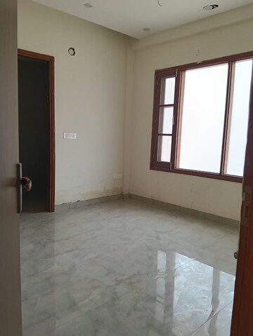 3 BHK Apartment For Sale in Pir Machalla
