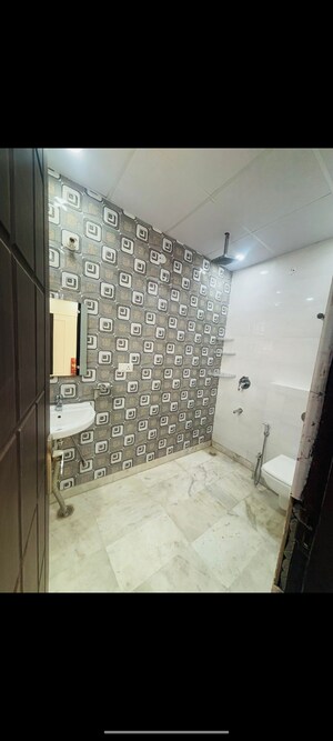 Bathroom in 3 BHK Builder Floor at SPL Homes 5, Sector 46 – for Rent