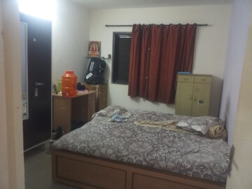 Bedroom in 2 BHK Apartment at Viman Nagar – for Rent