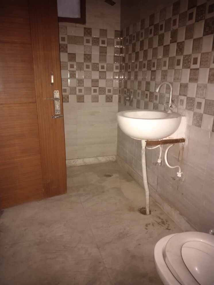 Master Bedroom, ashoka-enclave-3 2 Bedroom 1200 Sq.Ft. Builder Floor In Sector 35 Faridabad 9510798