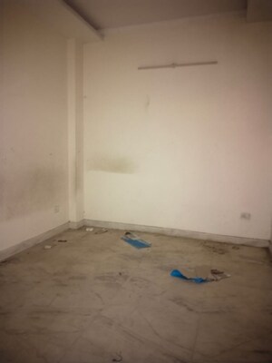 Room in 2 BHK Builder Floor at Ashoka Enclave 3, Sector 35 – for Rent