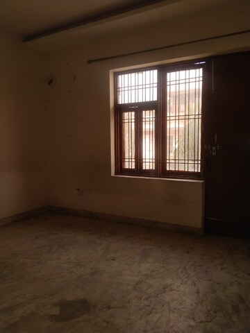 2 BHK Builder Floor For Rent in Ashoka Enclave 3, Sector 35