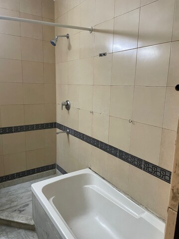 Bathroom in 3 BHK Villa at Unitech Deerwood Chase, Nirvana Country – for Rent