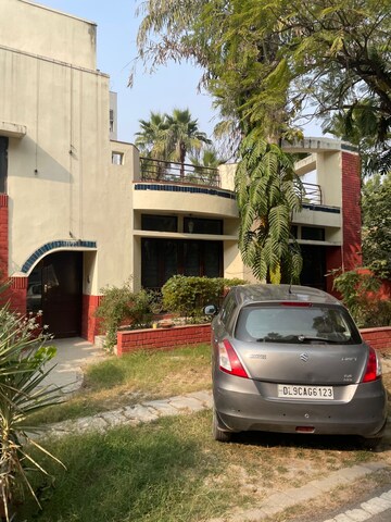 3 BHK Villa For Rent in Unitech Deerwood Chase, Nirvana Country