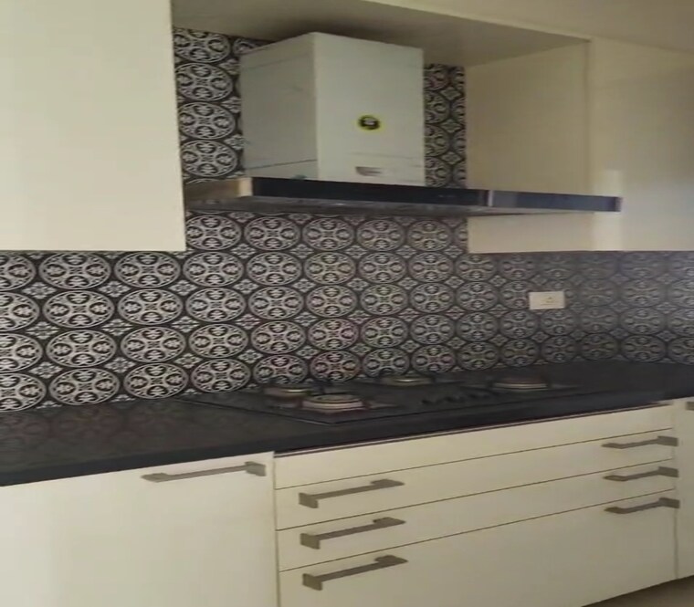 Kitchen, lodha-venezia 3 Bedroom 1100 Sq.Ft. Apartment In Parel Mumbai 9510795