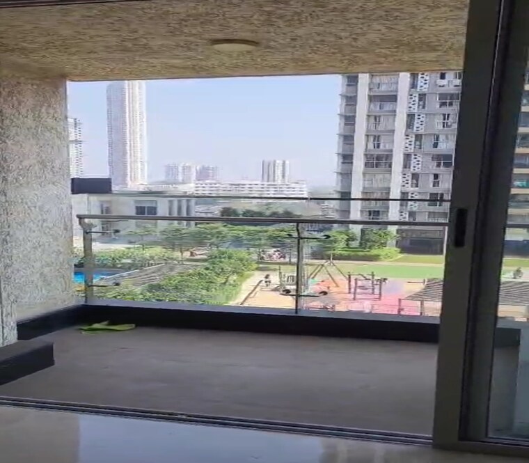 Balcony, lodha-venezia 3 Bedroom 1100 Sq.Ft. Apartment In Parel Mumbai 9510795