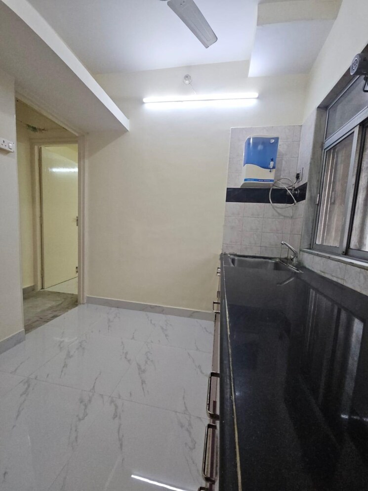 Kitchen, anand nagar 1 Bedroom 800 Sq.Ft. Apartment In Anand Nagar Thane 9510797