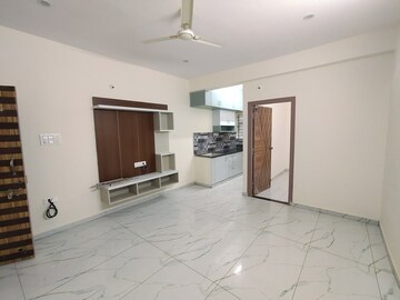 Room in 1.5 BHK Apartment at Hsr Layout – for Rent