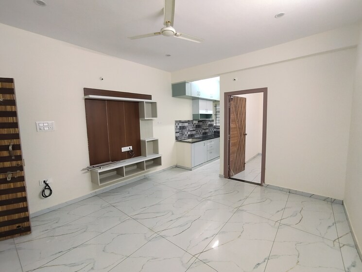 Room, hsr layout 1.5 Bedroom 700 Sq.Ft. Apartment In Hsr Layout Bangalore 9510892