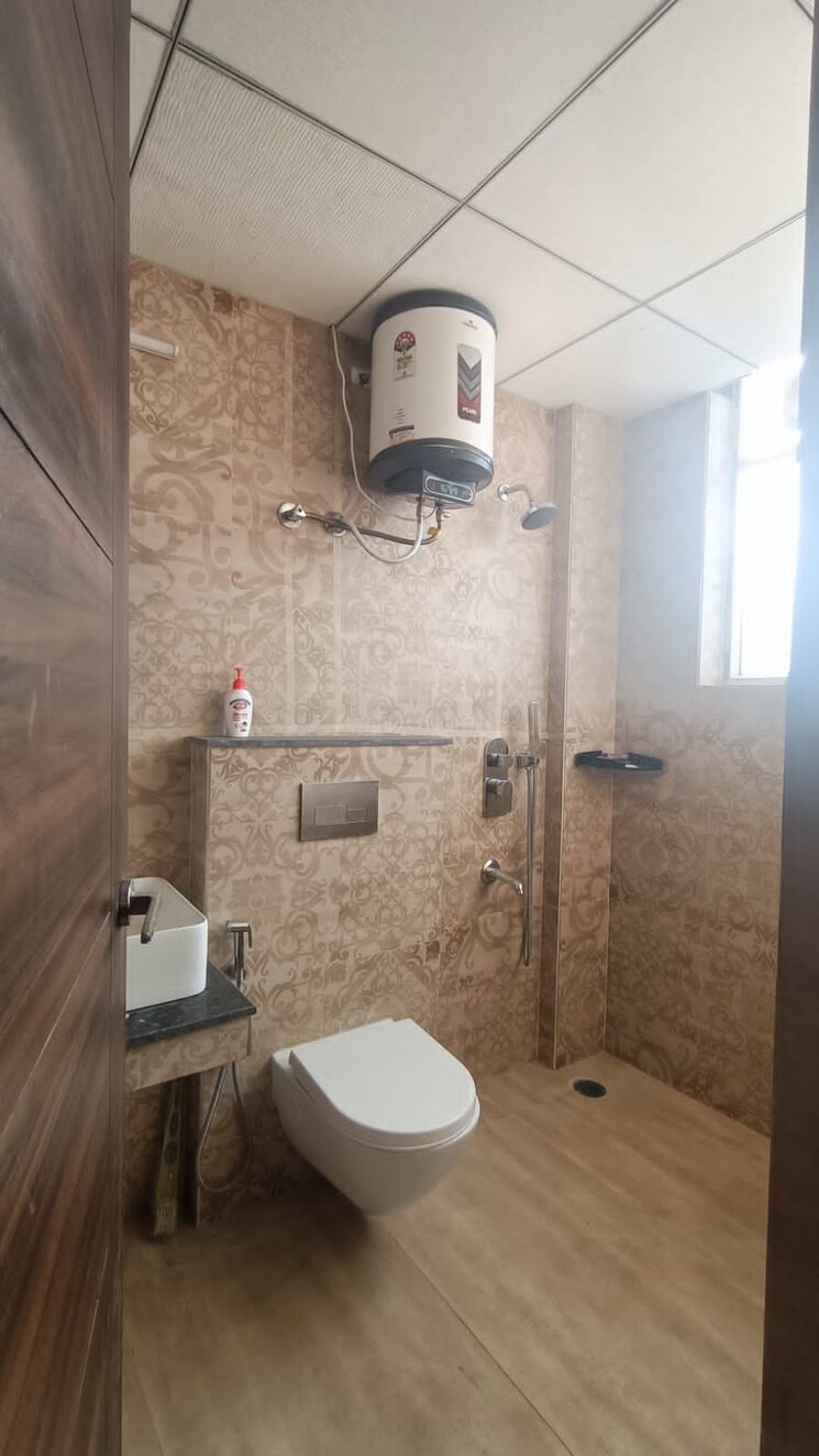 Bathroom, artique-uptown-skylla 2 Bedroom 1220 Sq.Ft. Apartment In International Airport Road Zirakpur 9511023