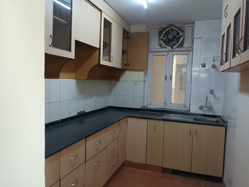 Kitchen in 4 BHK Apartment at Ardee City The Residency, Sector 52 – for Rent