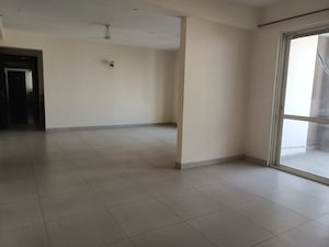 Room in 4 BHK Apartment at 3C Lotus Panache, Sector 110 – for Sale
