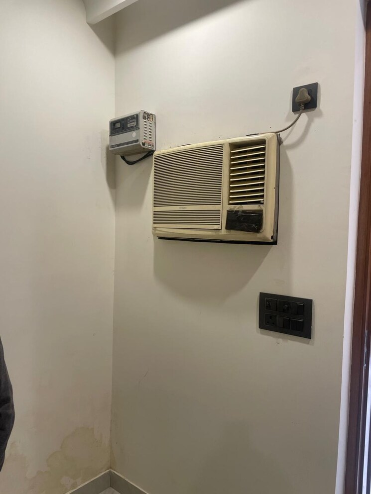 undefined, subhash nagar 3 Bedroom 900 Sq.Ft. Builder Floor In Subhash Nagar Delhi 9511057