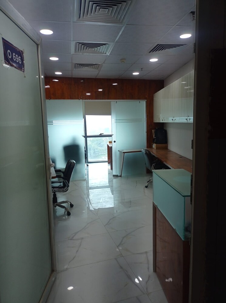 Floor Plan, gaur-city-center Commercial Office Space 450 Sq.Ft. In Sector 4 Greater Noida Greater Noida 9511159