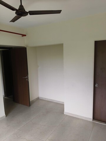 Room in 1.5 BHK Apartment at Dosti West County, Balkum Pada – for Rent
