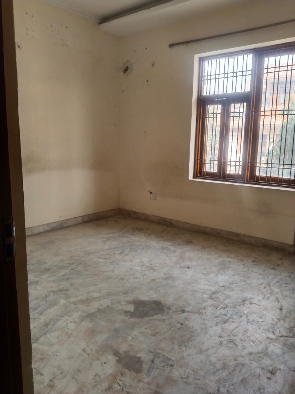 2 BHK Builder Floor For Sale in Ashoka Enclave Faridabad