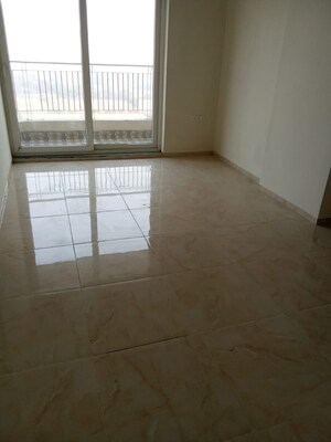 Room in 2 BHK Apartment at BPTP Discovery Park, Sector 80 – for Rent