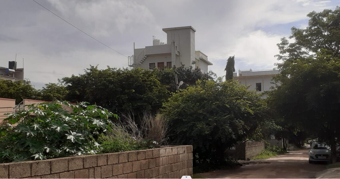 Plot For Sale in Jakkuru