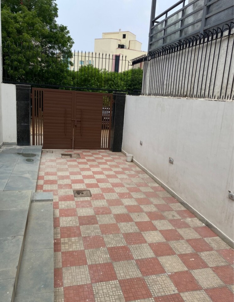 Balcony, ansal-oriental-villa 3 Bedroom 2900 Sq.Ft. Villa In Sushant Lok Iii Gurgaon 9511286