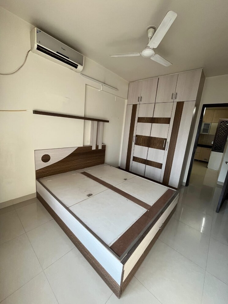 undefined, dahanukar colony 2 Bedroom 1000 Sq.Ft. Apartment In Dahanukar Colony Pune 9511206