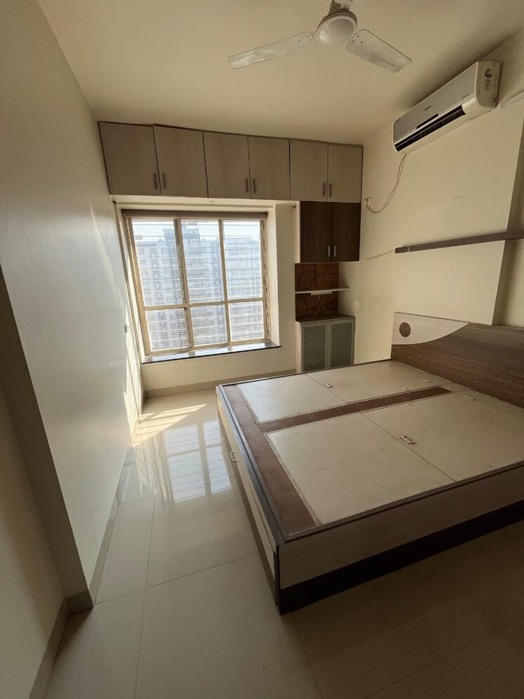 Room, dahanukar colony 2 Bedroom 1000 Sq.Ft. Apartment In Dahanukar Colony Pune 9511206