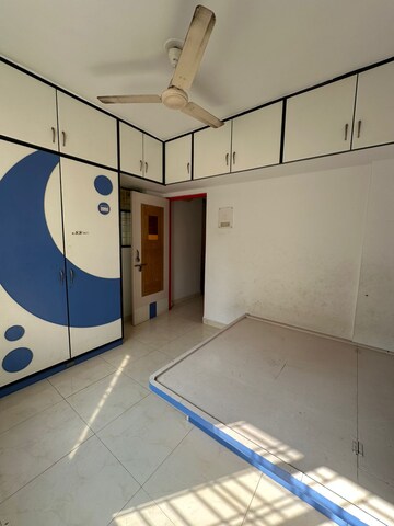 Bedroom in 2 BHK Apartment at Kothrud – for Rent