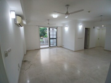 4 BHK Apartment For Rent in DLF Park Place, Sector 54