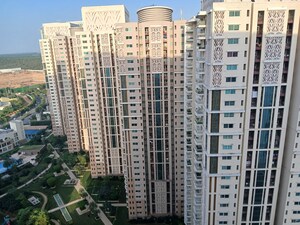 4 BHK Apartment – Exterior View View at DLF Park Place, Sector 54 - for Rent