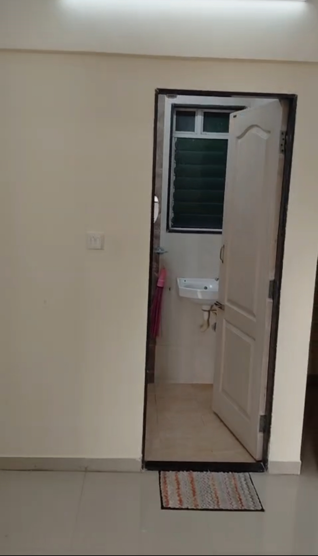 1 RkApartment For Rent in Nav Dadar CHS