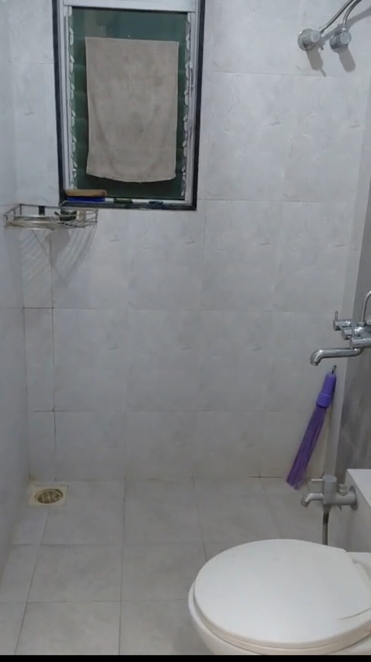 Bathroom, nav-dadar-chs 1 RK 375 Sq.Ft. Apartment In Dadar West Mumbai 9511290