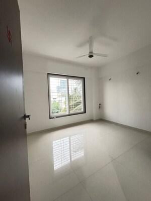 Room in 2 BHK Apartment at Kothrud – for Rent