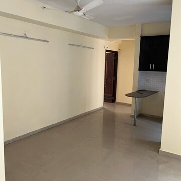 Room in 3 BHK Builder Floor at Vasundhara Sector 3 – for Rent