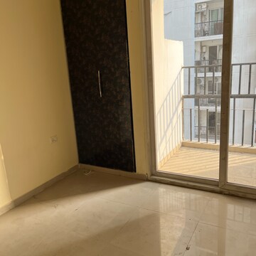 Room in 3 BHK Builder Floor at Vasundhara Sector 3 – for Rent