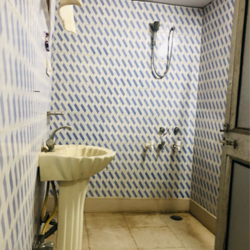 Bathroom in 3.5 BHK Villa at Sector 21 – for Rent