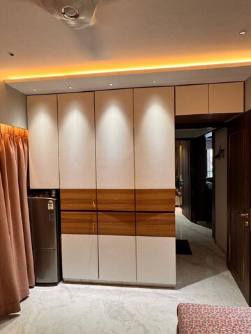 Bedroom in 3 BHK Apartment at Khar West – for Rent