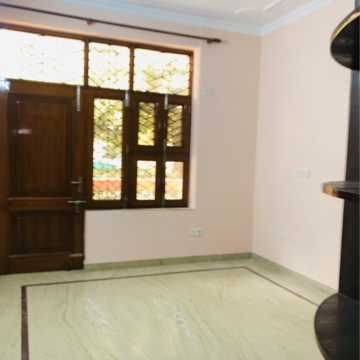 Room in 3.5 BHK Villa at Sector 22 – for Rent