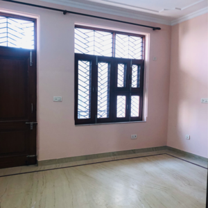 Room in 3.5 BHK Villa at Sector 22 – for Rent