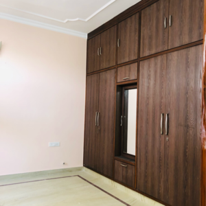 Room in 3.5 BHK Villa at Sector 22 – for Rent