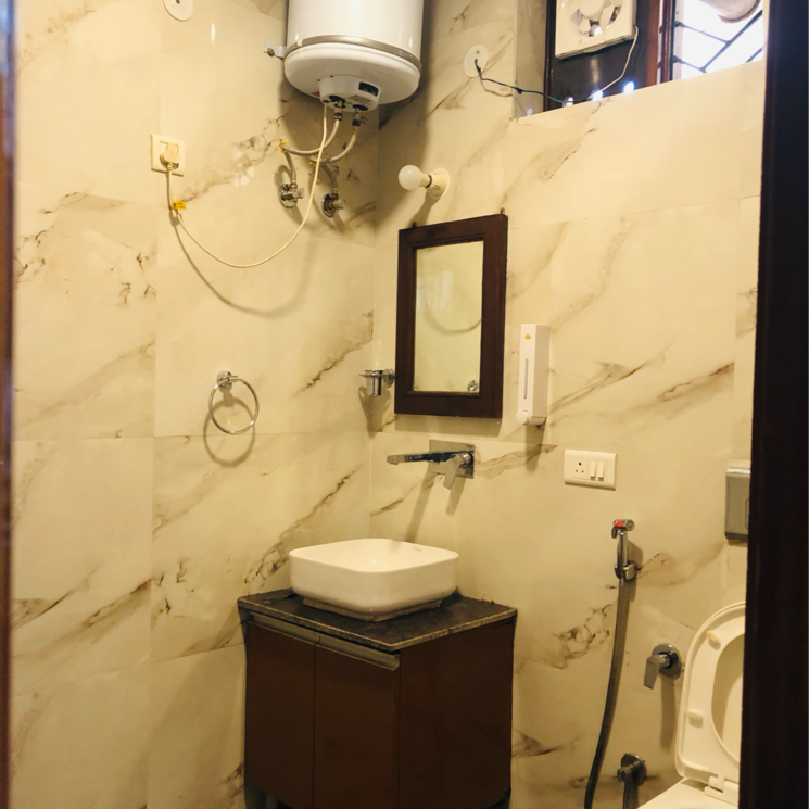 Bathroom, sector 22 3.5 Bedroom 1800 Sq.Ft. Villa In Sector 22 Gurgaon 9511551