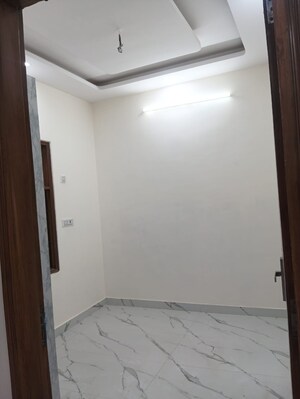 Room in 3 BHK Builder Floor at Rohini Sector 25 – for Rent