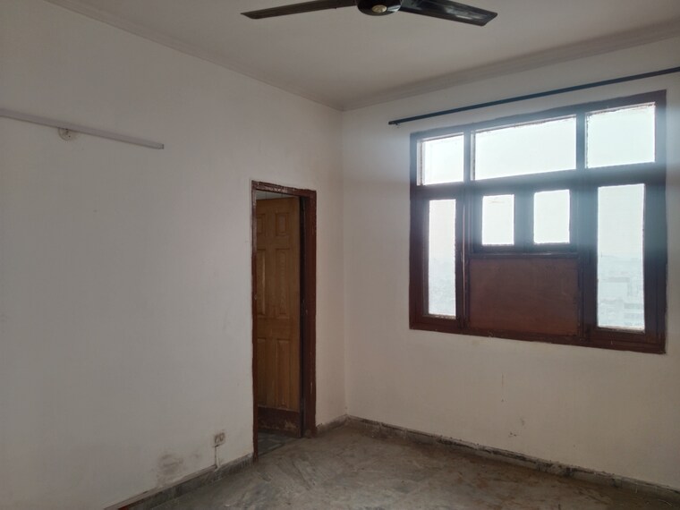Room, saffron-kanishka-tower 2 Bedroom 1600 Sq.Ft. Apartment In Sector 34 Faridabad 9511552