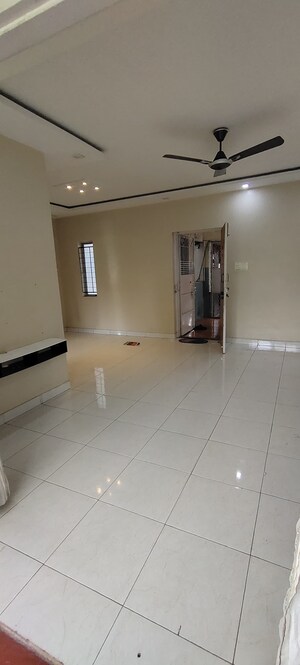 Room in 2 BHK Apartment at Pethkar Samrajya, Kothrud – for Rent