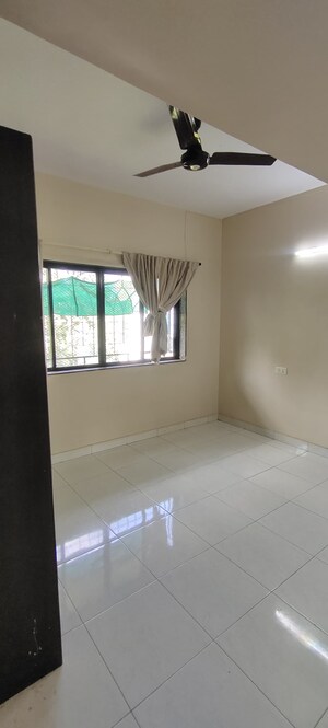 Room in 2 BHK Apartment at Pethkar Samrajya, Kothrud – for Rent