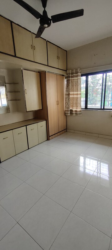 Room in 2 BHK Apartment at Pethkar Samrajya, Kothrud – for Rent
