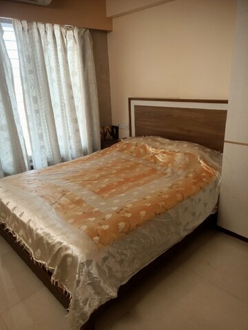 Bedroom in 3 BHK Apartment at Santacruz East – for Rent