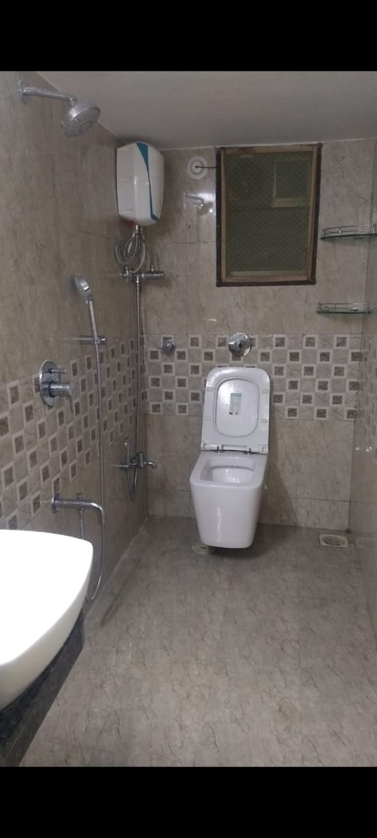 Bathroom, santacruz east 3 Bedroom 1100 Sq.Ft. Apartment In Santacruz East Mumbai 9511554